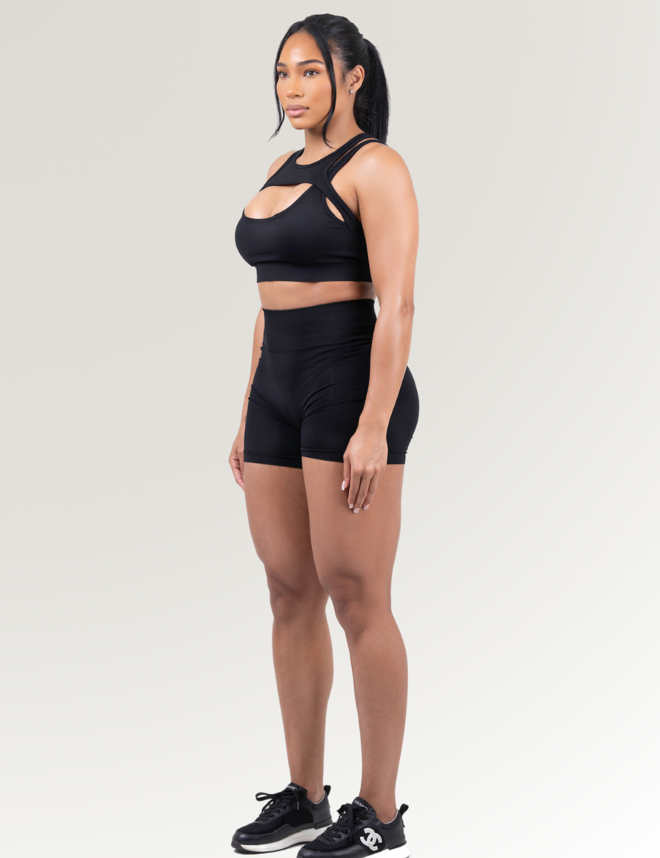 NOIR SEAMLESS SCRUNCH SHORTS CubanFit