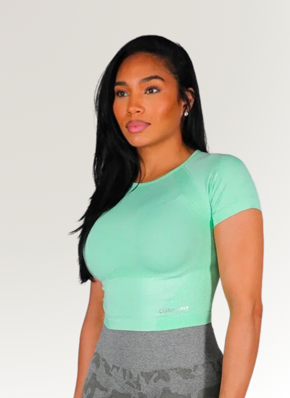 PISTACHIO SEAMLESS TOP CubanFit