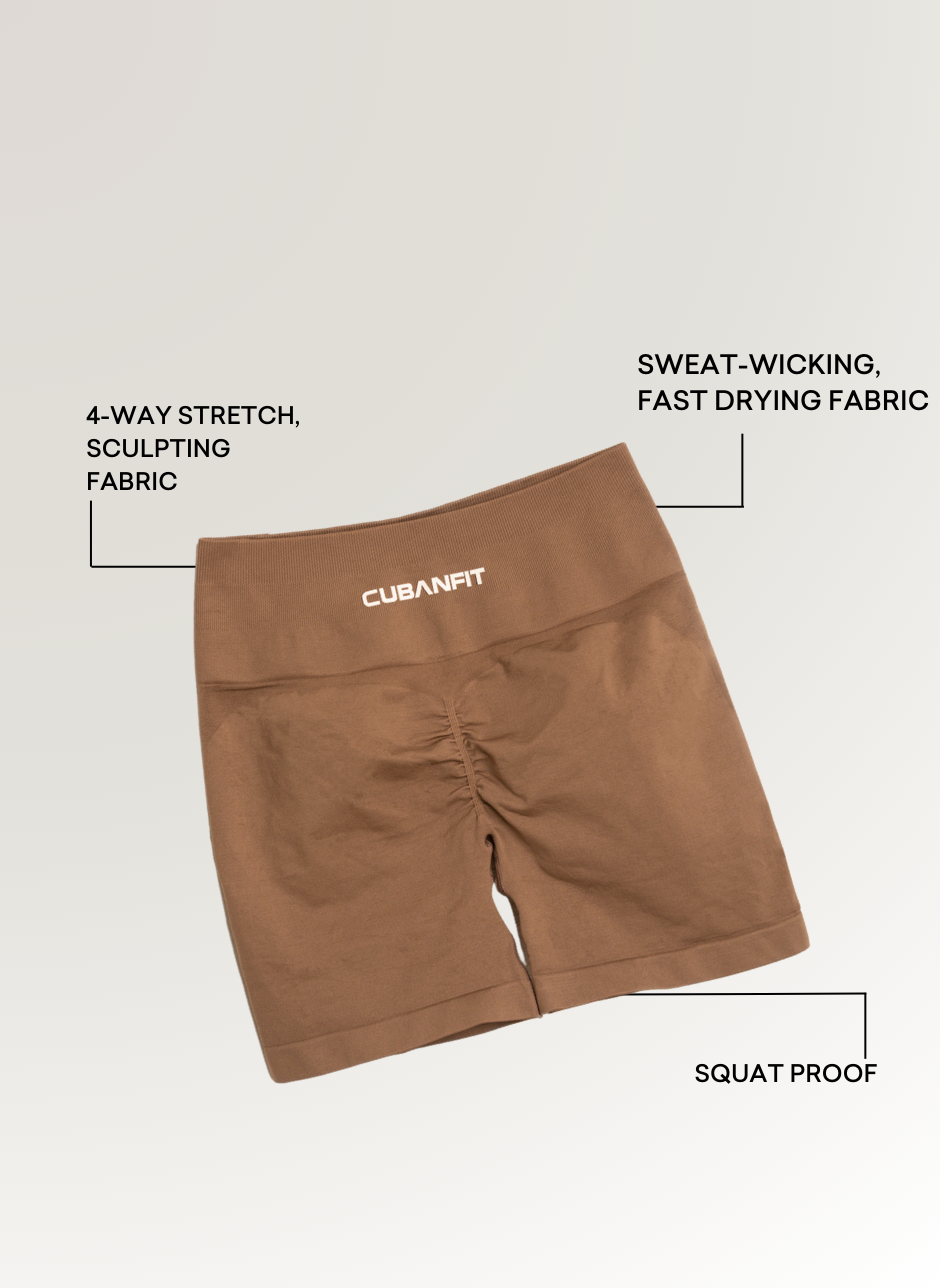 LATTE SEAMLESS SCRUNCH SHORTS CubanFit